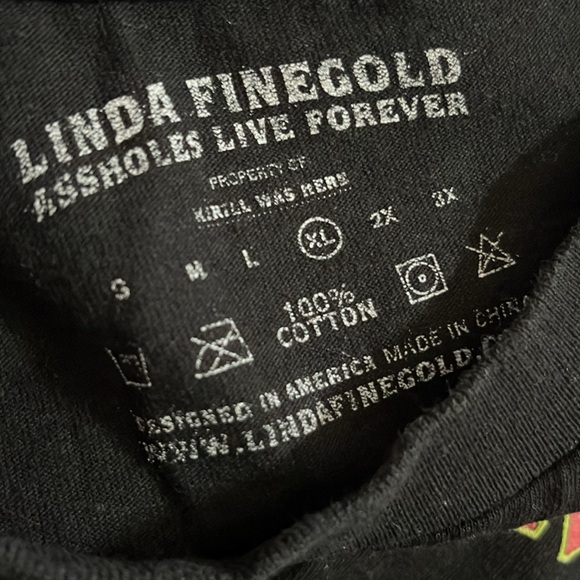 LINDA FINEGOLD A$$HOLES LIVE FOREVER Size XL Black Graphic Tee - Dead Inside - Picture 3 of 6